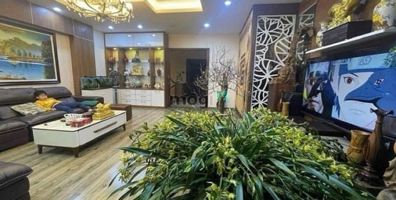 Bán nhà phố dự án: Bán nhà Nguyễn Hữu Thọ, khu Phân lô bàn cờ, view hồ Linh đàm,