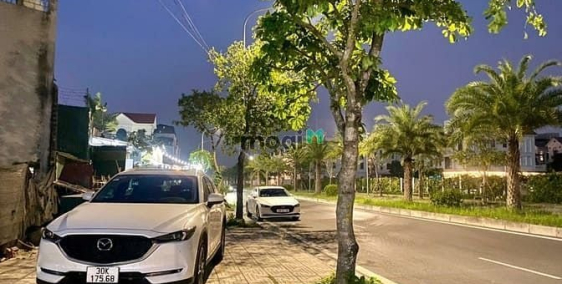 Bán biệt thự: Giá đầu tư, Bán nhà Việt Hưng, 5 tầng Gara oto , 55m2 - MT 5.35m