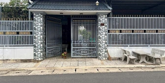 Bán biệt thự: Bán gấp nhà ĐẸP MT Phú Đông Nhơn Trạch sát Tp.HCM, giá rẻ 377m/6,5