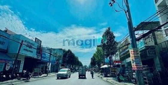 Bán nhà phố dự án: Nhà cũ tính giá đất MT Phạm Văn Thuận 204m2 giá chỉ 11,8 tỷ n