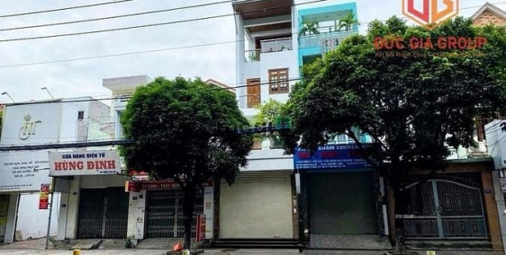 Bán nhà phố dự án: Bán nhà mặt tiền đường Nguyễn Ái Quốc;  1 trệt 3 lâu 147m2 gi