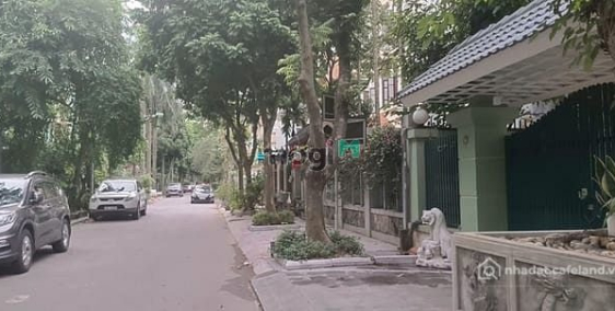 Bán nhà riêng: Bán biệt thự Nguyễn Duy Trinh, Linh Đàm, 252m2, 5 tầng, giá 62 tỷ