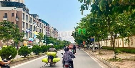 Bán nhà phố dự án: Bán lô góc KĐG Tứ Hiệp, phân lô đường bàn cờ, 190M, 5 tầng, M