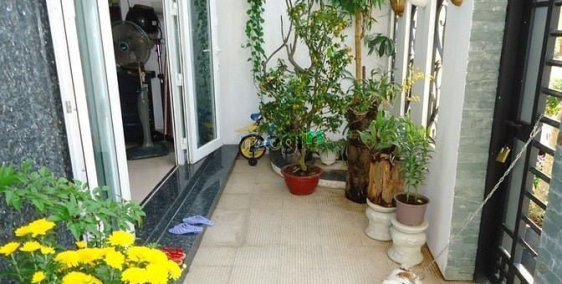 Bán nhà phố dự án: Chính chủ cần ra đi gấp nhà mặt tiền quận 2 view đẹp giá cả h