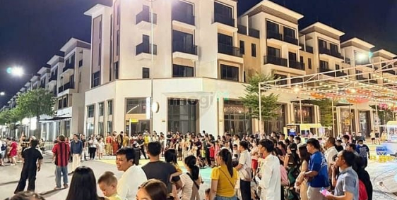 Bán nhà riêng: Tặng 16 chỉ vàng khi mua căn Shophouse 108m2 đường Thái sơn 2, Lo