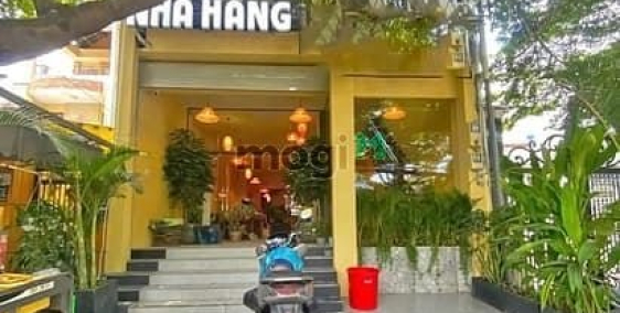 Bán biệt thự: VỊ TRÍ VIP - Nhà 3 tầng mặt tiền kinh doanh Hoàng Quốc Việt, Quận 