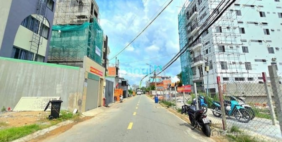 Bán biệt thự: Bán đất 794m2 Mặt tiền Võ Văn Hát ,Long Trường  Q9. Ngang 10m