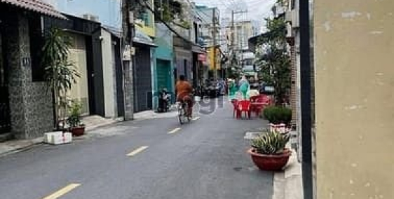 Bán biệt thự: Mặt tiền F.4 Tân Bình - 5 Tầng - 4M x 19m - ngay ngã tư bảy hiền.