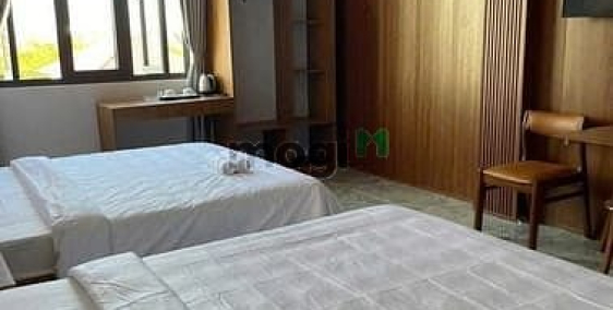 Bán biệt thự: KHÁCH SẠN KDC Nam Long Hà Huy Giáp ngang 9m 7 lầu 180m2 26PN chỉ 2