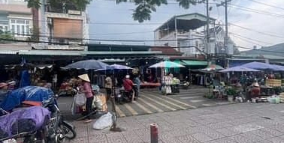 Bán biệt thự: Bán Nhà Cấp 4, DT 184m2 Ngang 7,5m, MT Đường 20 Nguyễn Văn Tăng, Q