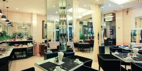 Bán biệt thự: Bán Khách sạn phố cổ- Dòng tiền 8tỷ/năm- Mặt tiền rộng- 230mx7T- 1