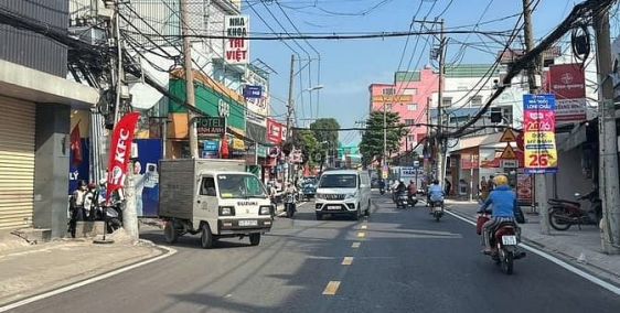 Bán nhà riêng: GẤP nhà HXT 1 trục Thống Nhất 68m2 3lầu cạnh trường Nguyễn Du 10.