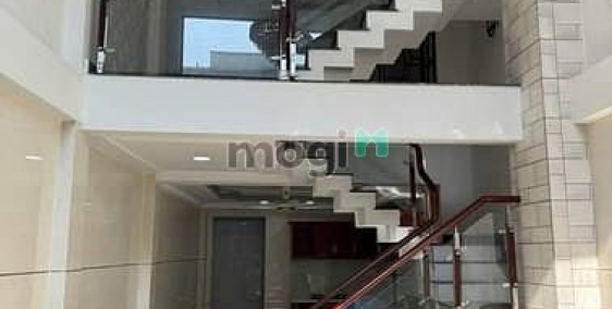 Bán nhà riêng: Nhà Đẹp 4 Tầng Hẻm 7M TÂN SƠN NHÌ Cách MT 30M DT 4x13m 5PN Giá 6.