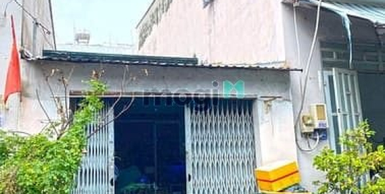 Bán nhà riêng: Sở hữu nhà hẻm 243/33 Mã Lò, 4.03 x 16.6m, cấp 4. Giá: 5.65 tỷ