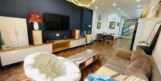 Bán nhà riêng: [QUẬN 3] Bán Nhà 6 Tầng  Đường 10M  Full Nội Thất  Giá Chỉ 15.95 