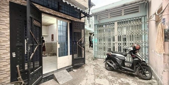 Bán nhà riêng: Tăng Bạt Hổ - Nhà cũ 1 thùng sơn như mới nhà khu trung tâm tiện đ