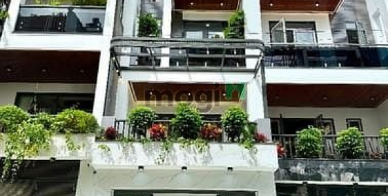 Bán nhà riêng: Nhà Sát Gò Vấp Có Thang Máy, Sân Vườn DT:4X28M, Lửng, 3Lầu, 4PN, 