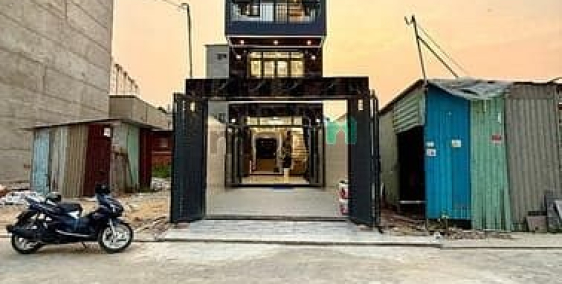 Bán nhà riêng: Nhà Ngay ngã tư ga, DT:4x22M, Lửng, 3Lầu, 4PN, Sân xe hơi, P.Thờ