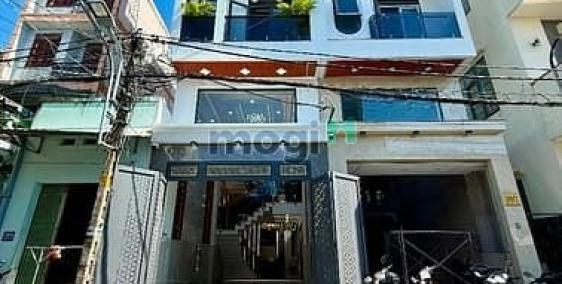 Bán nhà riêng: Nhà bên CV Phần Mền Quang Trung, DT:4x18M, Lửng, 3Lầu, 4PN, Gara 