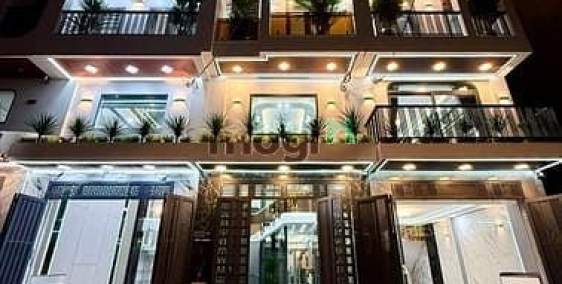 Bán nhà riêng: Nhà Thang Máy, Có Phòng Ngủ tầng trệt, DT:4x20M, Lửng, 3Lầu, 5PN,