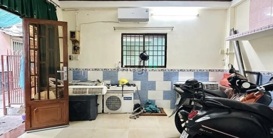 Bán nhà riêng: Bán nhà đường Võ Văn Tần - Q.3 - 44m2 - 5PN giá chỉ 8,5 tỉ