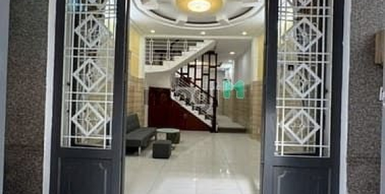 Bán nhà riêng: Chính chủ HẬU GIANG, P.11 (Bình Phú ), Q.6   DT: 4 × 14m