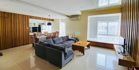Bán căn hộ chung cư: Chủ nhà cần bán và cho thuê Penhouse Sky Garden 3 , 155m2 ,