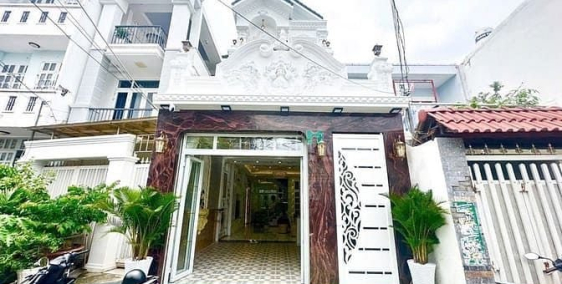 Bán nhà riêng: Nhà Phố Tân Cổ Điển mặt tiền hẻm xe hơi 8m 28 Đào Tông Nguyên Nhà