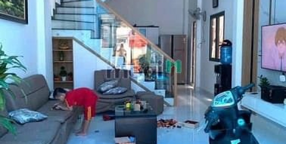 Bán nhà riêng: Bán nhà hẻm Nguyễn Đình Khơi, phường 4, Tân Bình. DT: 4,2x12,5m.