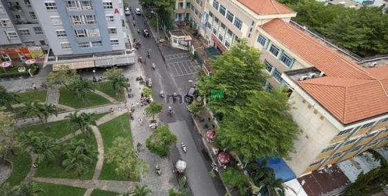 Bán căn hộ chung cư: Bàu cát 2 70m2,2pn đã có sổ chỉ 3ty700tr