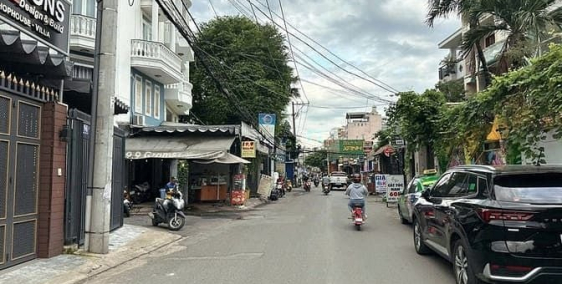 Bán nhà riêng: CHDV 4lầu ngang 6m HXH thông Phạm Văn Chiêu 153m2 15PN TN 60tr 15