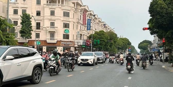 Bán nhà riêng: Nhà 4 lầu HXH Phan Văn Trị ngang 5.2m 78m2 KD tốt ngay Cityland 1