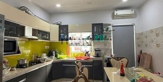 Bán nhà riêng: Bán nhà hẻm Phan Văn Hớn gần mặt tiền 4m x 15m 4 tầng chỉ 5.3 tỷ