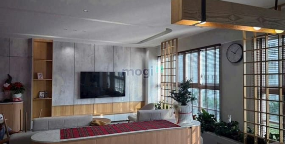 Bán căn hộ chung cư: Bán CHCC Happy Valley, DT 135m2, 3PN, 2WC, Nội thất cao cấp