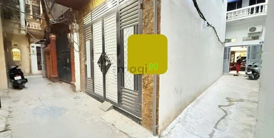 Bán nhà riêng: Bán nhà Tôn Thất Tùng, Cách Mặt phố 20m, 7 tầng, dòng tiền: 18,8 