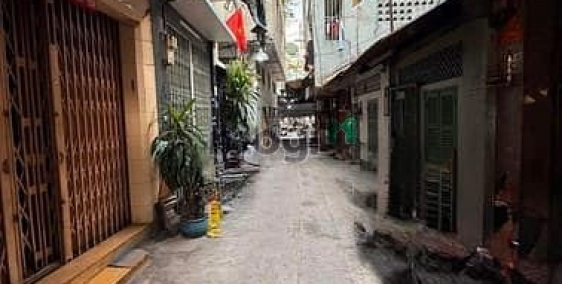 Bán nhà riêng: Bán nhà hxh nhỏ lý nam đế quận 11 - ngang 3m x 9m - 4 tầng btct