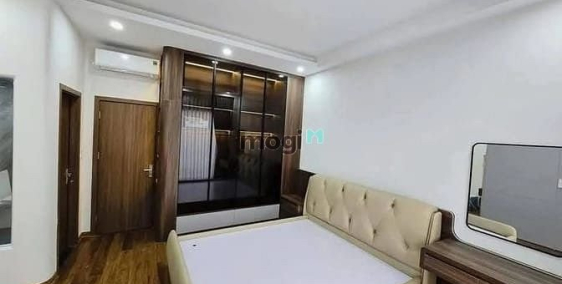 Bán căn hộ chung cư: Bán căn hộ Long Biên  chung cư mini 6 tầng thang máy .Giá 3