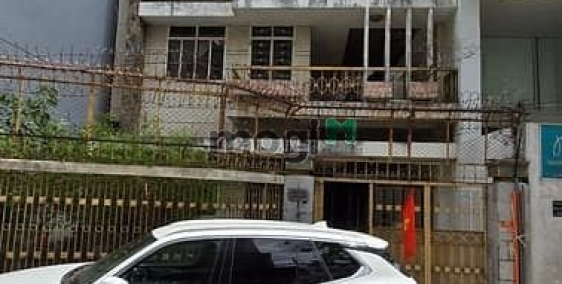 Bán nhà riêng: Bán Biệt Thự Cũ 235m2 Đường Lam Sơn Khu Sân Bay P.2 Q.TB