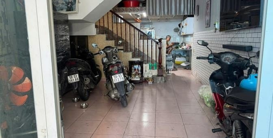 Bán nhà riêng: Bán nhà 4 tầng hẻm đẹp khu VIP Hoàng Hoa Thám, P6, DTSD 220m2, 7,