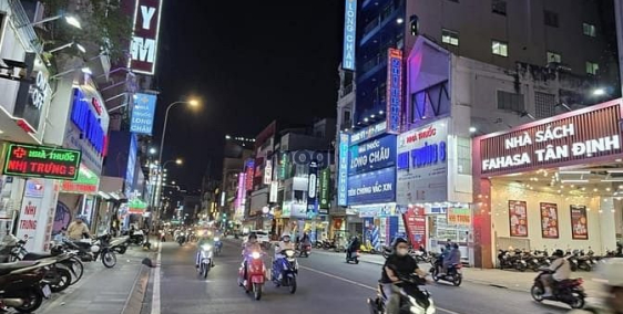 Bán nhà riêng: Q1- Hai Bà Trưnt- 50m ra mặt tiền