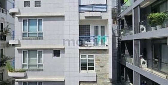 Bán nhà riêng: Q1- Gần mặt tiền- sổ nở hậu- nhà mới