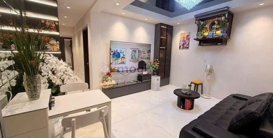 Bán căn hộ chung cư: HOA HẬU! Chỉ 4,63 tỷ Tập thể Chùa Láng_Đống Đa_sổ to 70m2 