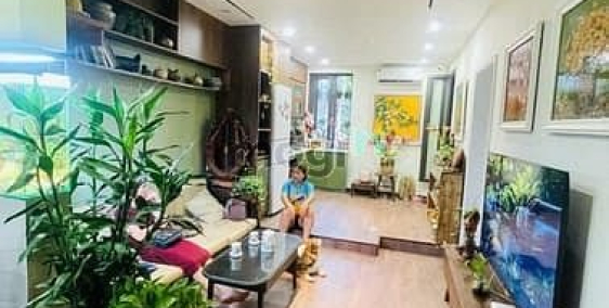 Bán căn hộ chung cư: Hoa hậu Nguyên Hồng_Đống Đa_tầng 3_lô góc 80m2 2pn giá 5,6