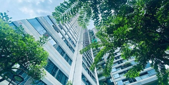 Bán căn hộ chung cư: Bán căn 2PN ban công Đông Nam KingDom101 giá 5.5 tỷ full ba