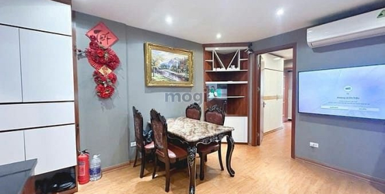 Bán căn hộ chung cư: Chỉ 4,5 tỷ căn hộ A6 Giảng Võ_Ba Đình_t2_view hồ_70m2_2pn 