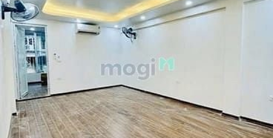 Bán căn hộ chung cư: Tập thể Cát Linh_Đống Đa_Lô Góc_ô tô_sổ to 90m2 3pn 2wc ch