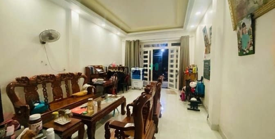 Bán nhà riêng: Nhà Đường Xe Hơi 8m - 111m2 (4,5x25) 3 Tầng, Đường 6, Long Bình, 