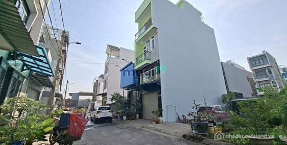 Bán nhà riêng: Bán Nhà Đẹp 5 Tầng Hẻm Xe Hơi 8m - 4PN - Khu VIP Hoàng Hữu Nam