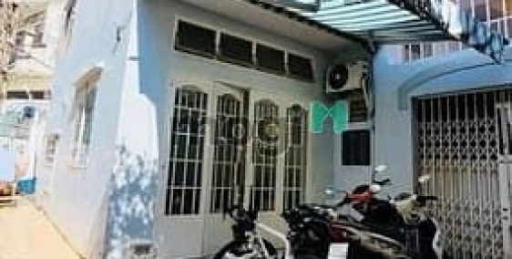 Bán nhà riêng: Bán nhà Villa 2 mặt hẻm (10x15) 100/ Thích Quảng Đức p5 Phú Nhuận