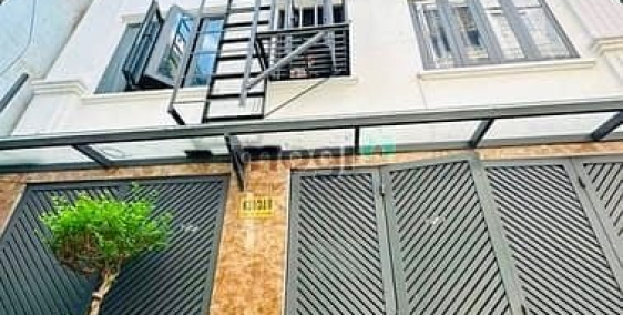 Bán nhà riêng: Bán nhà CHDV 5 lầu 32 phòng THANG MÁY 631/31 LÊ ĐỨC THỌ p16 Gò Vấ